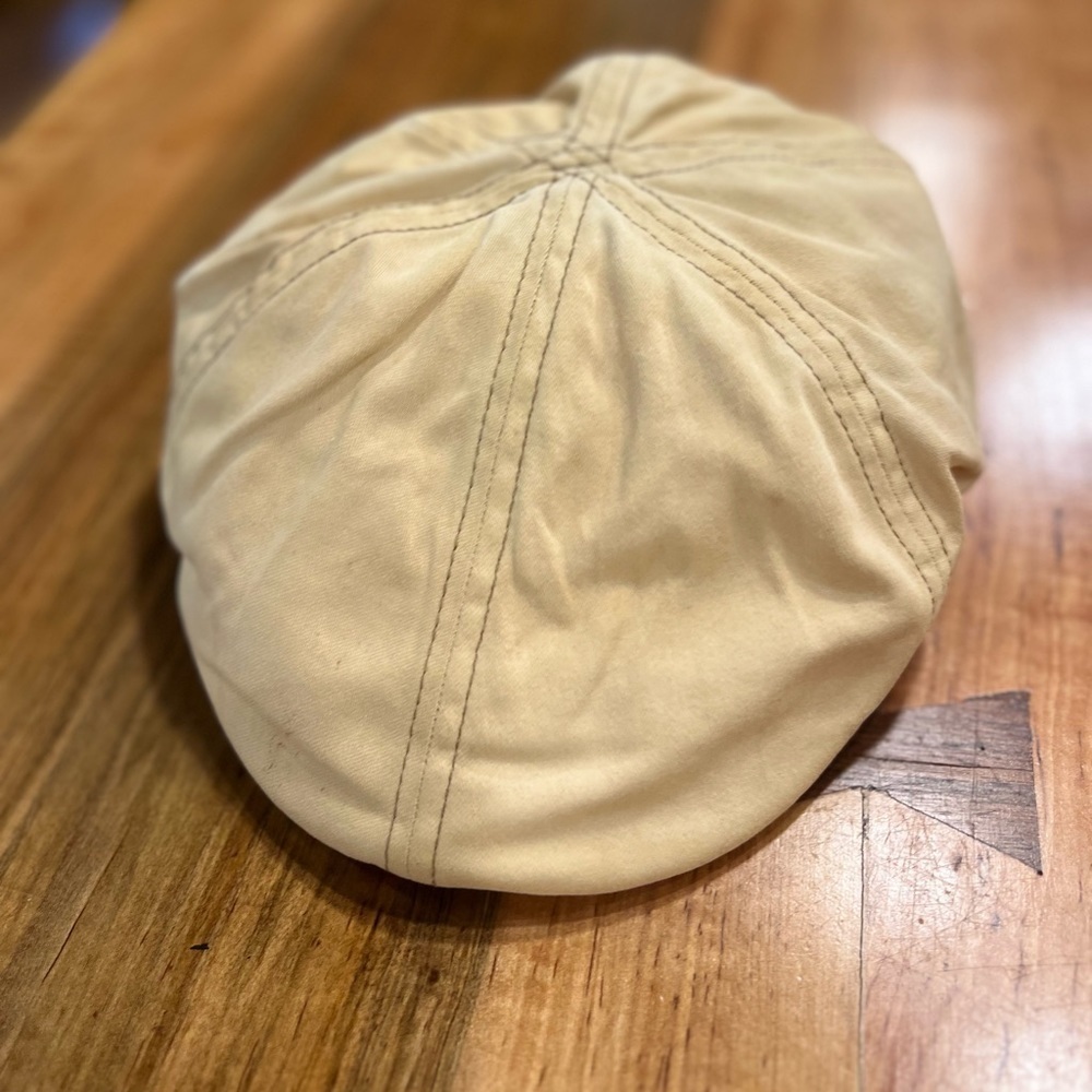 LIDS “Lovett” paperboy cap in used condition